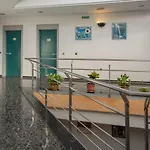 Residencia Sagrado Corazon בית הארחה *